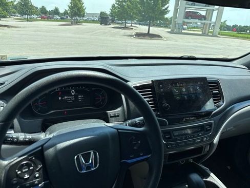 Used 2020 Honda Pilot EX image 7