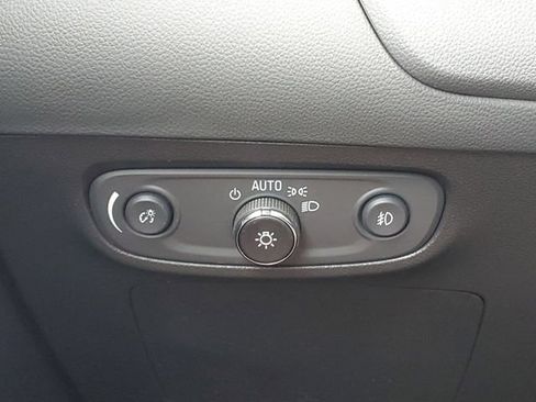 Used 2023 Buick Encore GX Preferred w/ Cold Weather Comfort Package FWD image 18