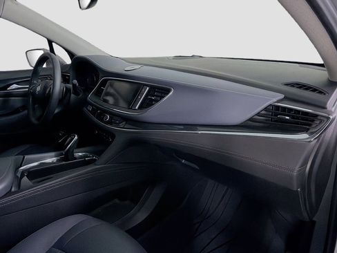 Used 2020 Buick Enclave Essence w/ Sport Touring Edition image 30