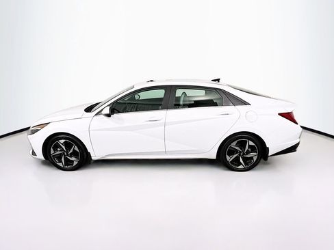 Certified 2023 Hyundai Elantra Limited FWD image 4