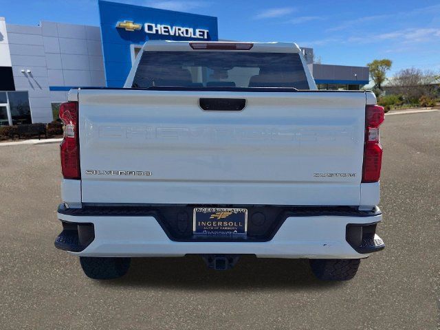 Used 2023 Chevrolet Silverado 1500 Custom AWD/4WD image 26