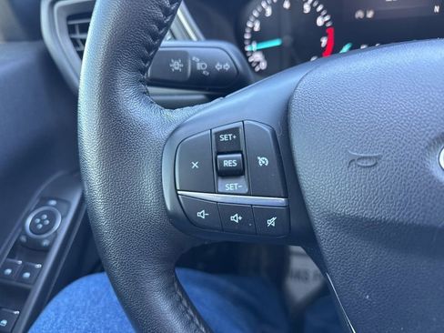 Used 2021 Ford Escape SE w/ SE Sport Appearance Package image 24