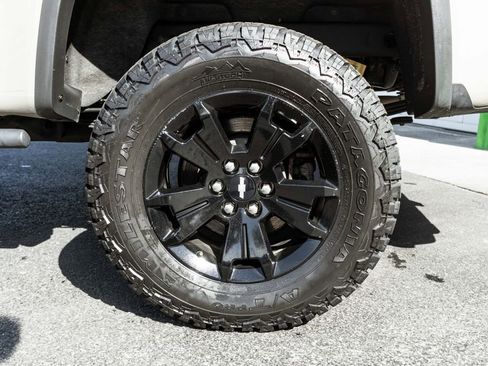 Used 2021 Chevrolet Colorado ZR2 w/ ZR2 Dusk Special Edition AWD/4WD image 29