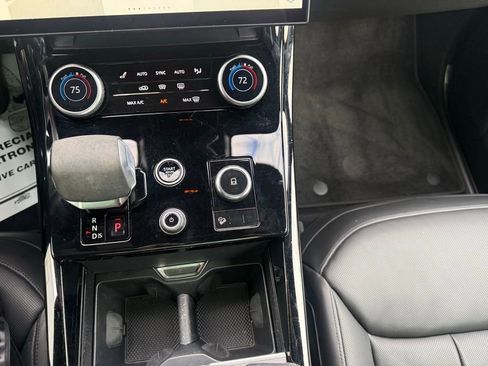 Used 2023 Land Rover Range Rover Sport SE AWD/4WD image 32
