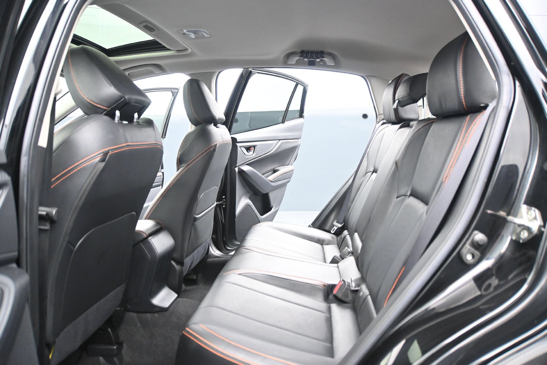 Used 2019 Subaru Crosstrek 2.0i Limited w/ Moonroof Package w/Navigation AWD/4WD image 16