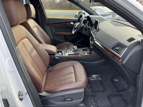 Used 2018 Audi Q5 2.0T Premium Plus w/ Premium Plus Package image 13