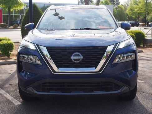 Used 2023 Nissan Rogue SL image 2