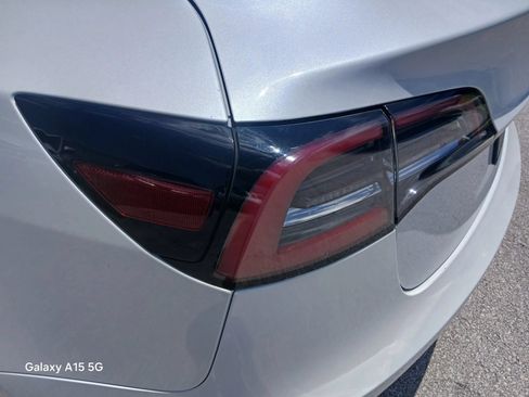 Used 2022 Tesla Model 3 Long Range AWD/4WD image 14