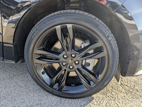 Used 2022 Ford Edge ST w/ Equipment Group 401A AWD/4WD image 9