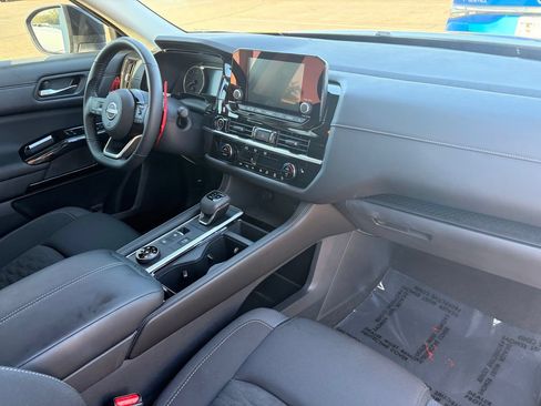 Certified 2022 Nissan Pathfinder SV AWD/4WD image 12