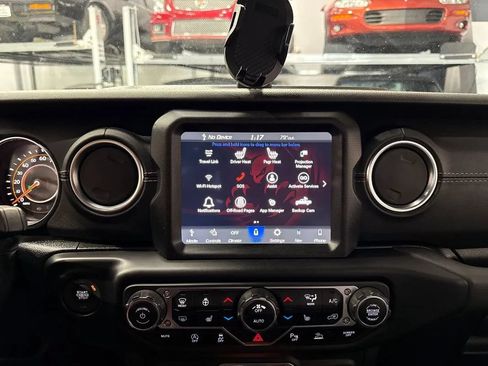Used 2021 Jeep Gladiator Overland w/ Popular Equipment Package AWD/4WD image 97