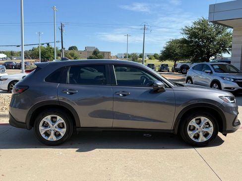 Used 2024 Honda HR-V LX image 7