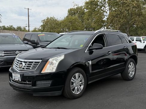 Used 2014 Cadillac SRX Luxury image 3