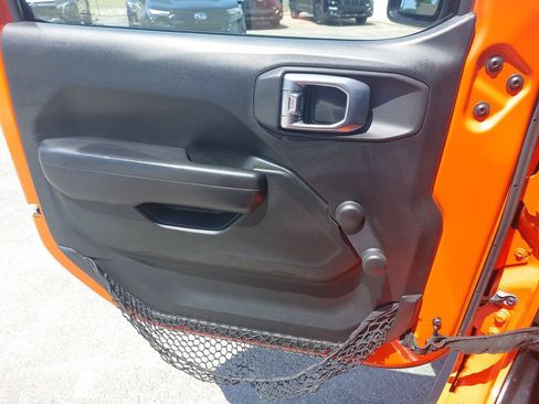 Used 2019 Jeep Wrangler Sport AWD/4WD image 23
