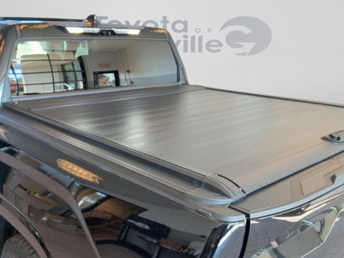Used 2023 Toyota Tundra Platinum w/ Advanced Package AWD/4WD image 40