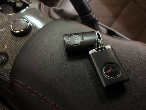 Used 2013 Chevrolet Corvette Z06 w/ 3LZ Preferred Equipment Group RWD image 26
