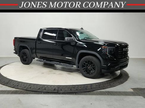 Used 2023 GMC Sierra 1500 Elevation AWD/4WD image 1