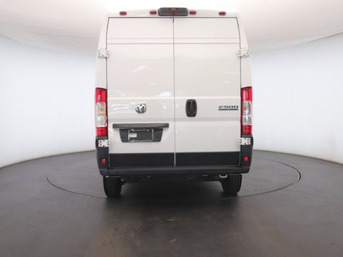 Used 2026 RAM ProMaster 2500 w/ Convenience Group FWD image 17