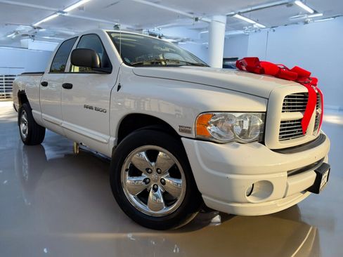 Used 2005 Dodge Ram 1500 Truck SLT image 1