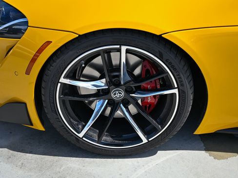 Used 2021 Toyota Supra Premium w/ Driver Assist Package RWD image 32