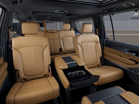 New 2026 Jeep Grand Wagoneer Summit AWD/4WD image 15