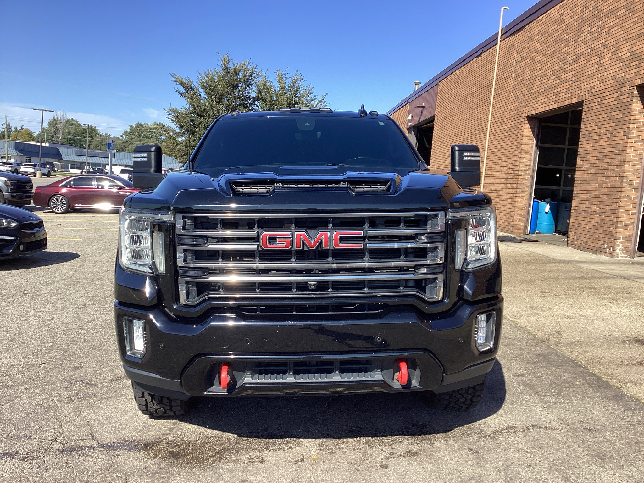 Used 2020 GMC Sierra 2500 AT4 w/ AT4 Premium Package AWD/4WD image 6