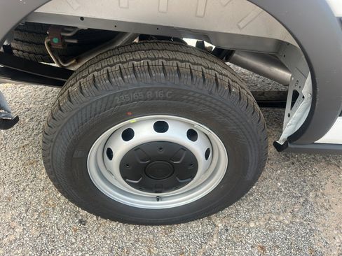 New 2025 Ford Transit 250 148 Medium Roof w/ Load Area Protection Package image 22