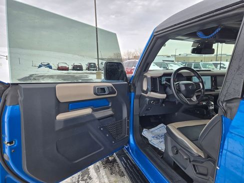 Used 2021 Ford Bronco Wildtrak image 11