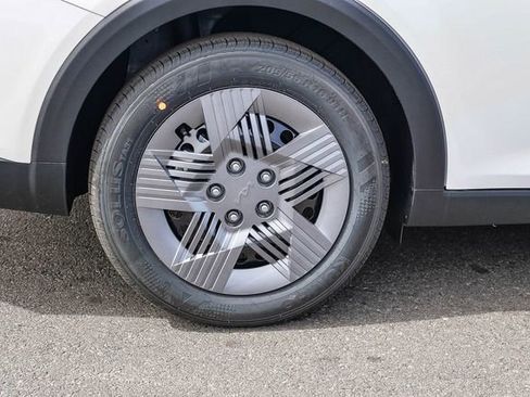 New 2026 Kia K4 FWD image 17