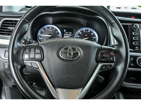 Used 2017 Toyota Highlander Limited w/ Protection Package #3 AWD/4WD image 18