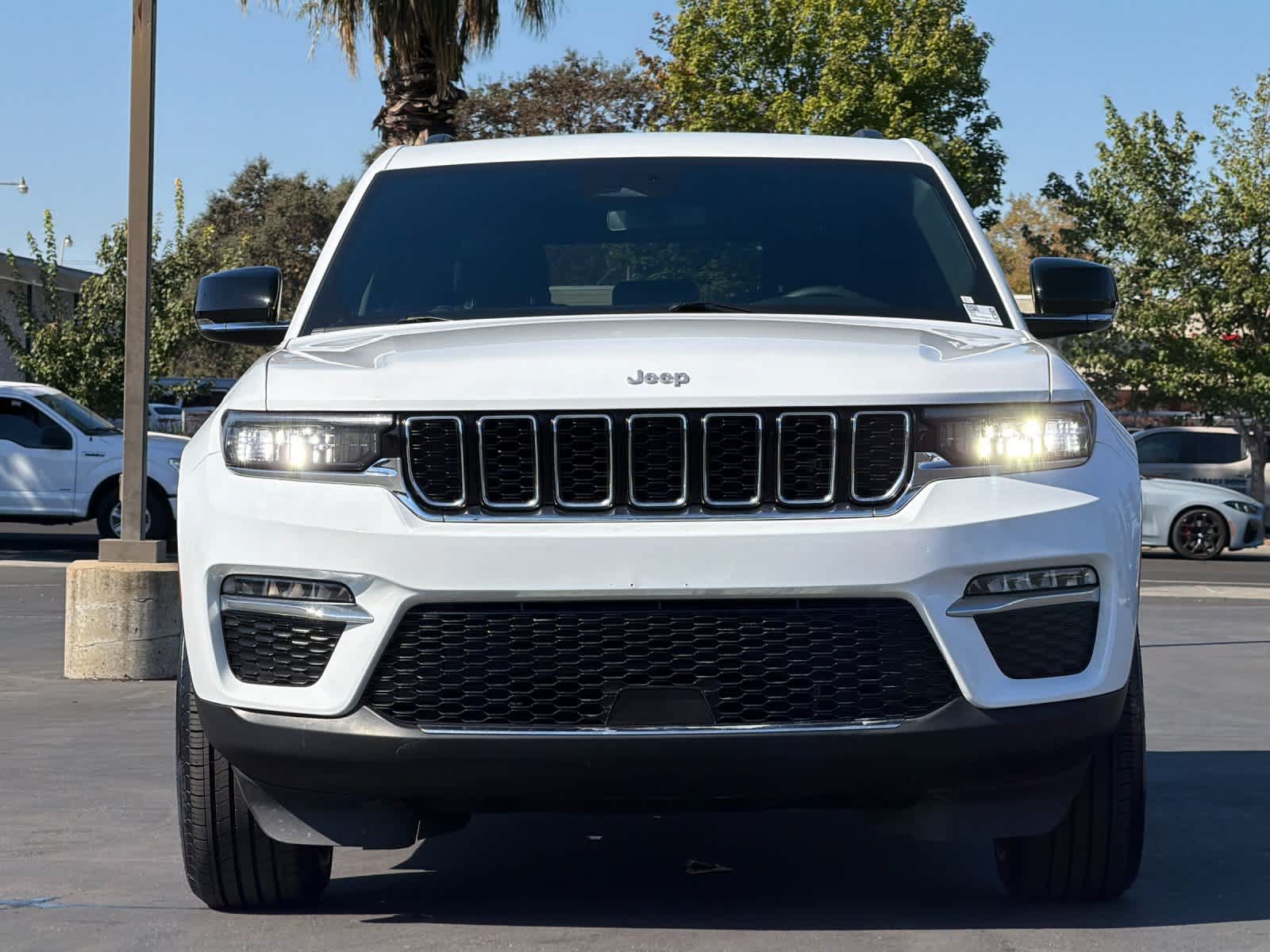 Used 2024 Jeep Grand Cherokee Limited RWD image 10