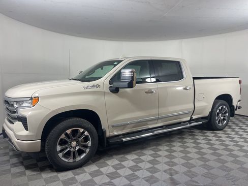 New 2026 Chevrolet Silverado 1500 High Country w/ Technology Package AWD/4WD image 12