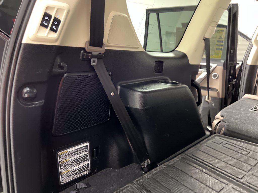 Used 2022 Lexus GX 460 Premium w/ Accessory Package AWD/4WD image 44