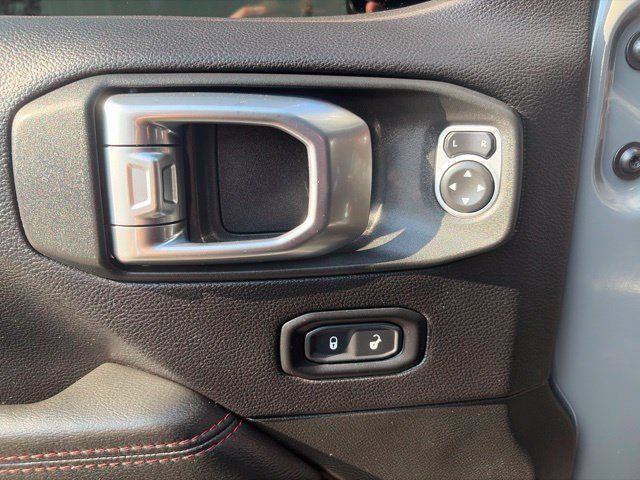 Used 2019 Jeep Wrangler Unlimited Rubicon AWD/4WD image 17