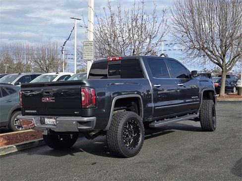 Used 2018 GMC Sierra 1500 SLT image 4
