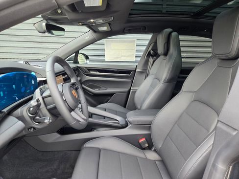 New 2026 Porsche Macan 4 Electric AWD/4WD image 27