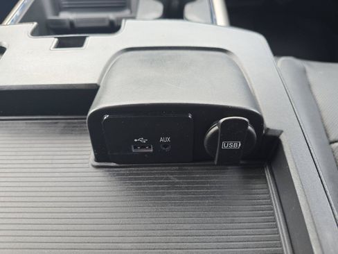 Used 2017 RAM 2500 Laramie AWD/4WD image 27
