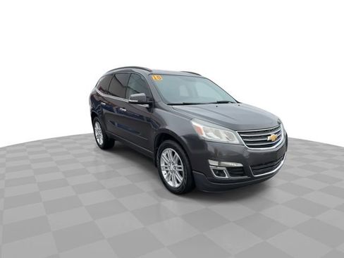 Used 2015 Chevrolet Traverse LT w/ Style and Technology Package AWD/4WD image 2
