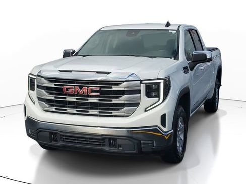 Certified 2023 GMC Sierra 1500 SLE image 2