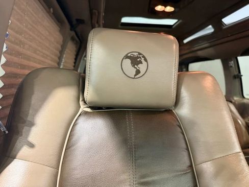 Used 2017 Chevrolet Express 2500 image 22