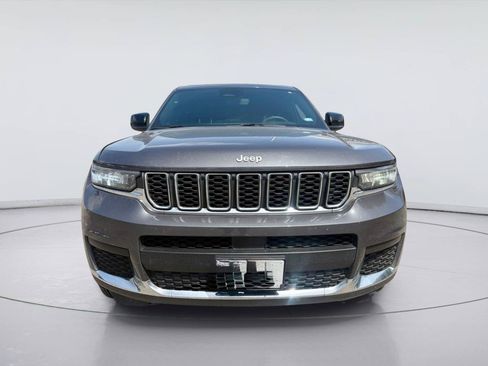 Used 2024 Jeep Grand Cherokee L Laredo RWD image 6