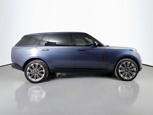 Certified 2025 Land Rover Range Rover Long Wheelbase SE image 4