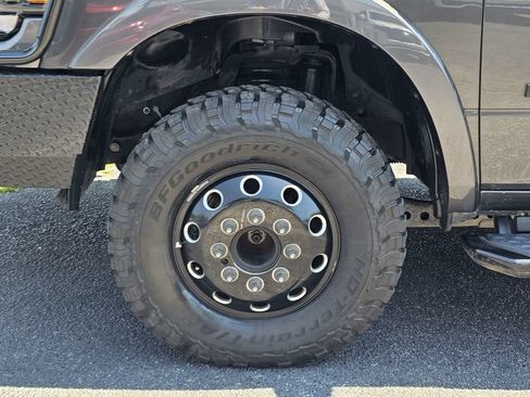 Used 2024 RAM 3500 Limited w/ Night Edition AWD/4WD image 12