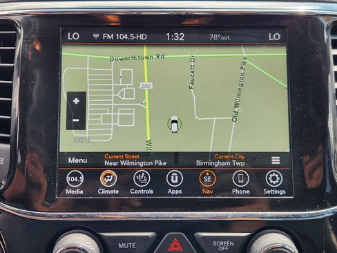 Used 2021 Jeep Grand Cherokee Limited AWD/4WD image 12