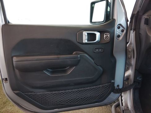 Used 2018 Jeep Wrangler Unlimited Sport S AWD/4WD image 20