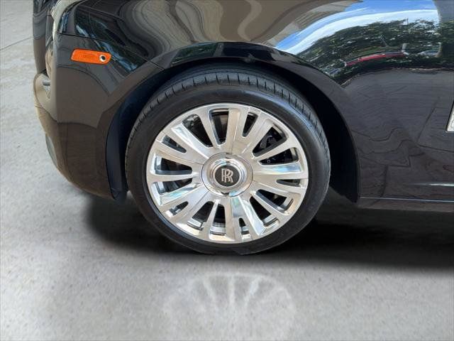 Certified 2018 Rolls-Royce Ghost RWD image 10