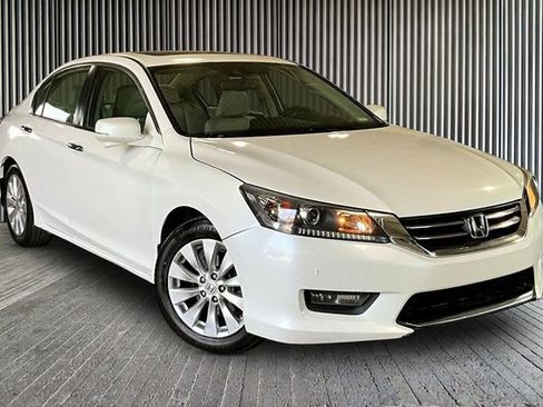 Used 2015 Honda Accord EX-L image 11