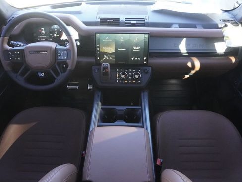 New 2026 Land Rover Defender 110 OCTA image 9
