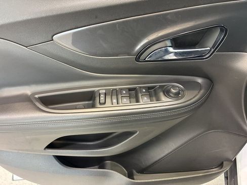 Used 2020 Buick Encore Preferred image 18