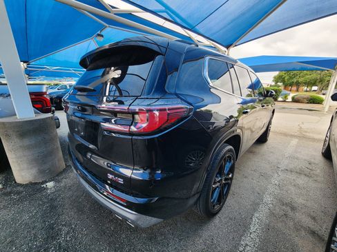 Used 2025 GMC Acadia Denali w/ LPO, Floor Liner Package FWD image 4